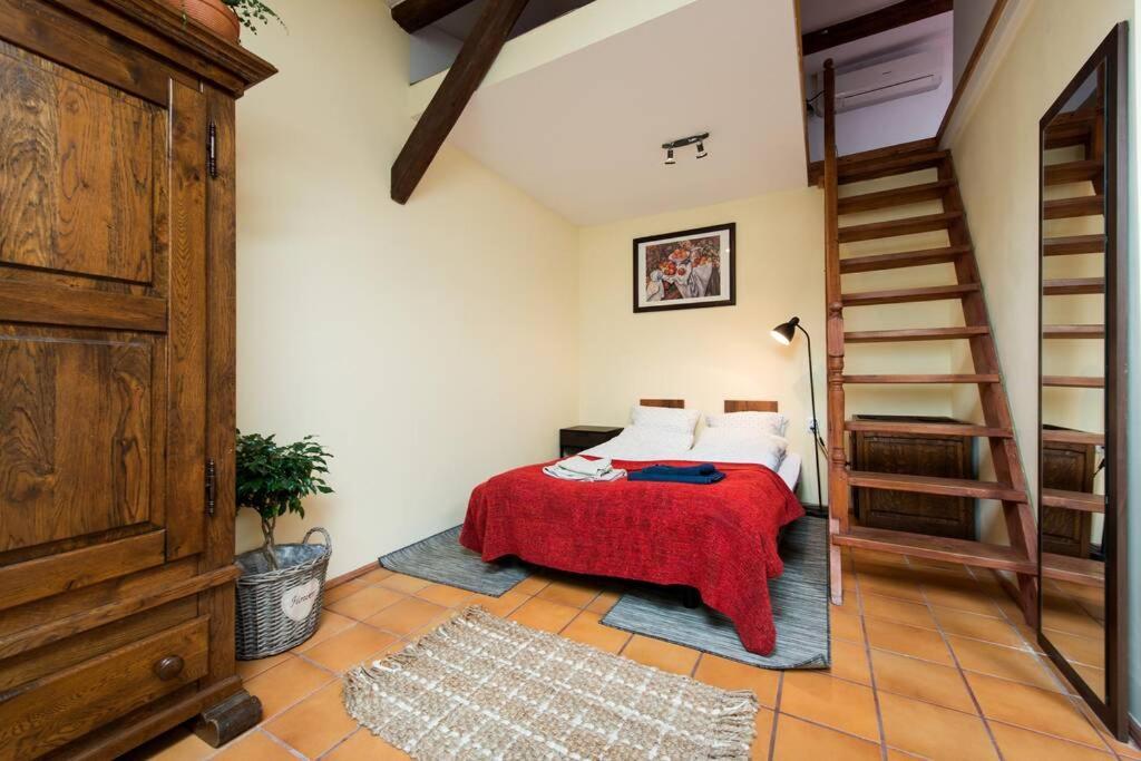Bright Loft In Amazing Location Appartement Krakau Buitenkant foto